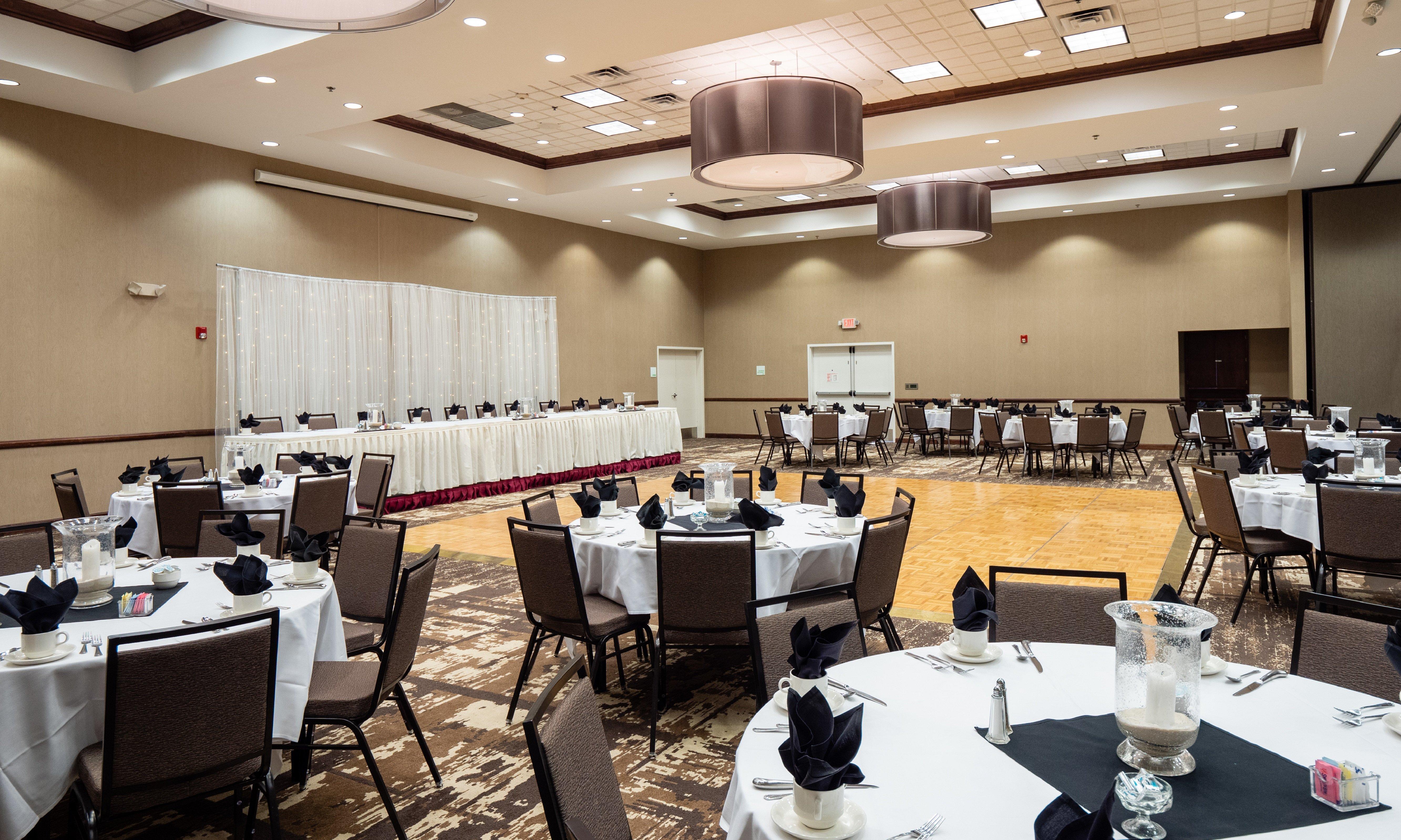 Holiday Inn Conference Center Marshfield, An Ihg Hotel Kültér fotó